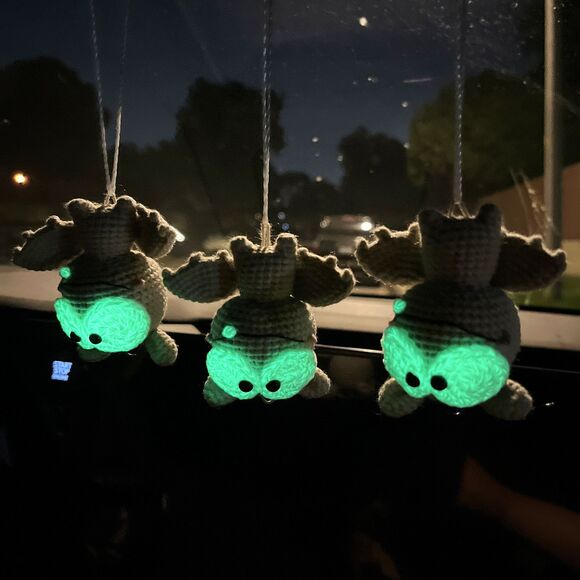 Bat crochet, Glow in dark bat, Halloween bat, car hanging bat Halloween decor - Picture 3 of 11